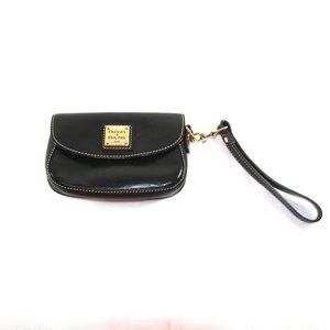Dooney & Bourke black wristlet